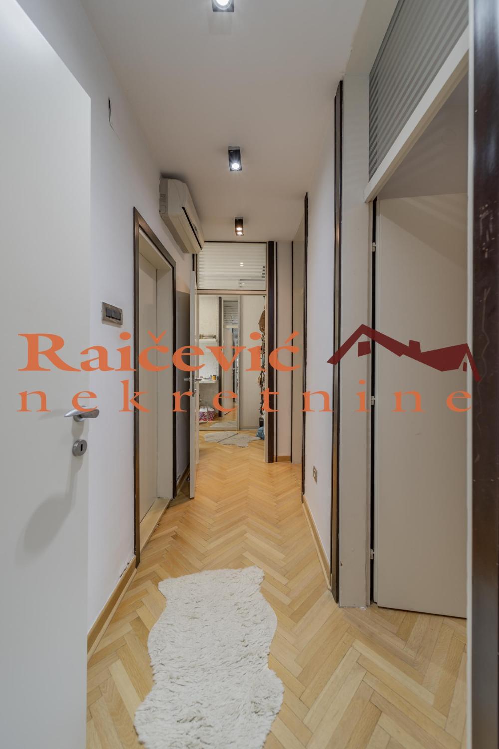 Slika 10 - Koste Racina, Četvorosoban stan na prodaju, 103m2, 470.000€