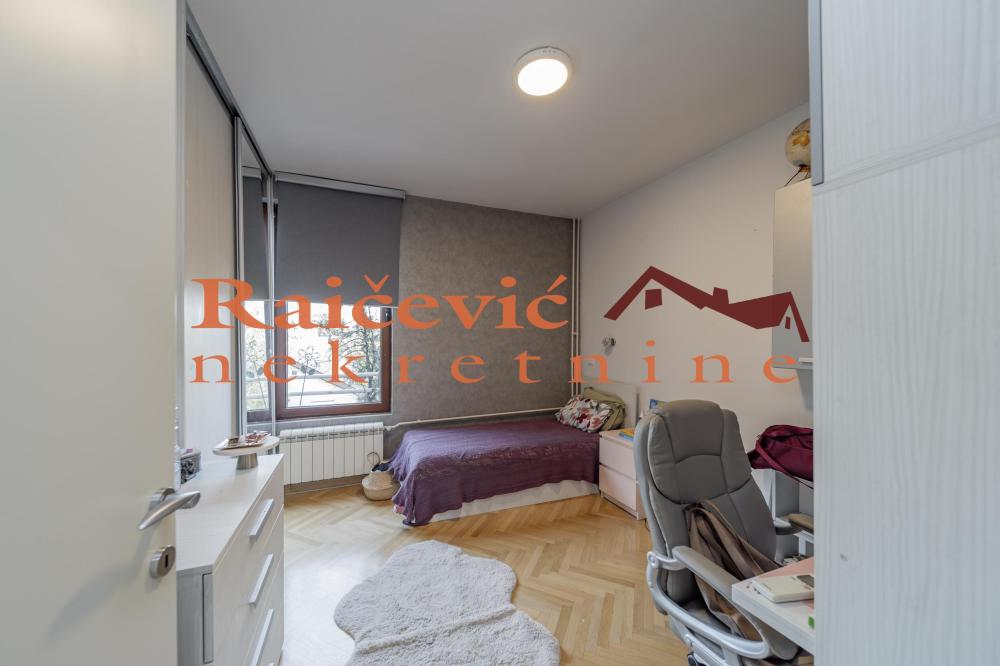 Slika 11 - Koste Racina, Četvorosoban stan na prodaju, 103m2, 470.000€