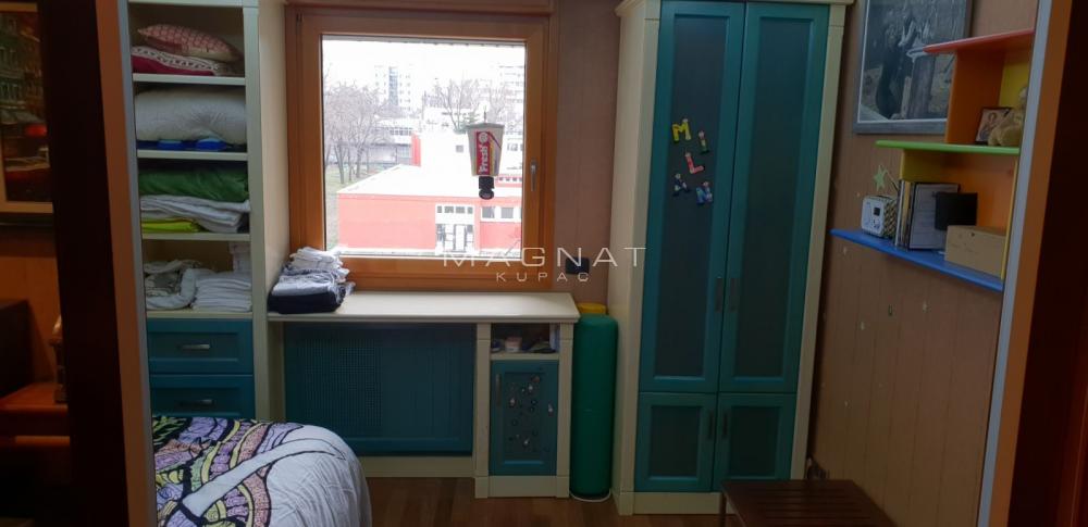 Slika 5 - Otona Župančiča, Petosoban stan za izdavanje, 200m2, 1.300€