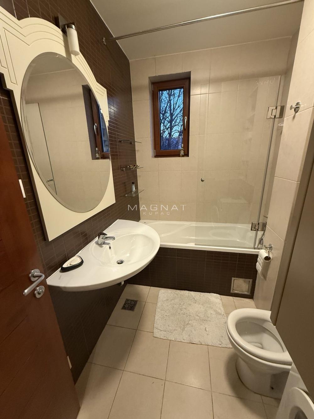 Slika 10 - Veljka Lukića-Kurjaka, Trosoban stan za izdavanje, 85m2, 1.500€