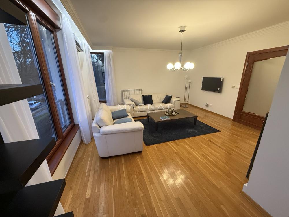 Slika 3 - Veljka Lukića-Kurjaka, Trosoban stan za izdavanje, 85m2, 1.500€