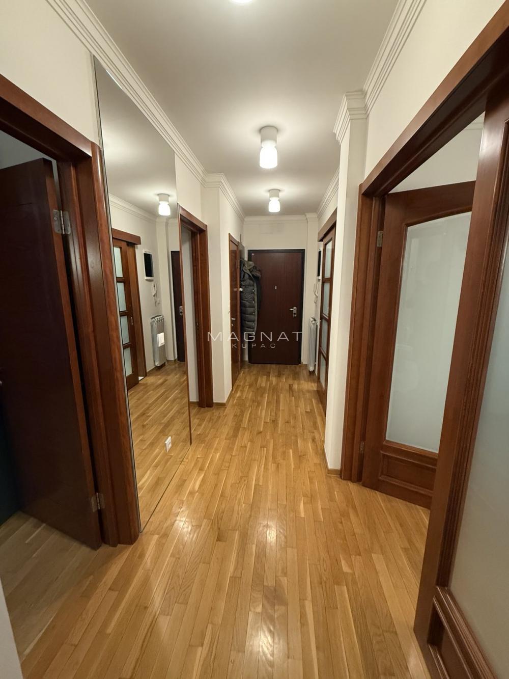 Slika 4 - Veljka Lukića-Kurjaka, Trosoban stan za izdavanje, 85m2, 1.500€