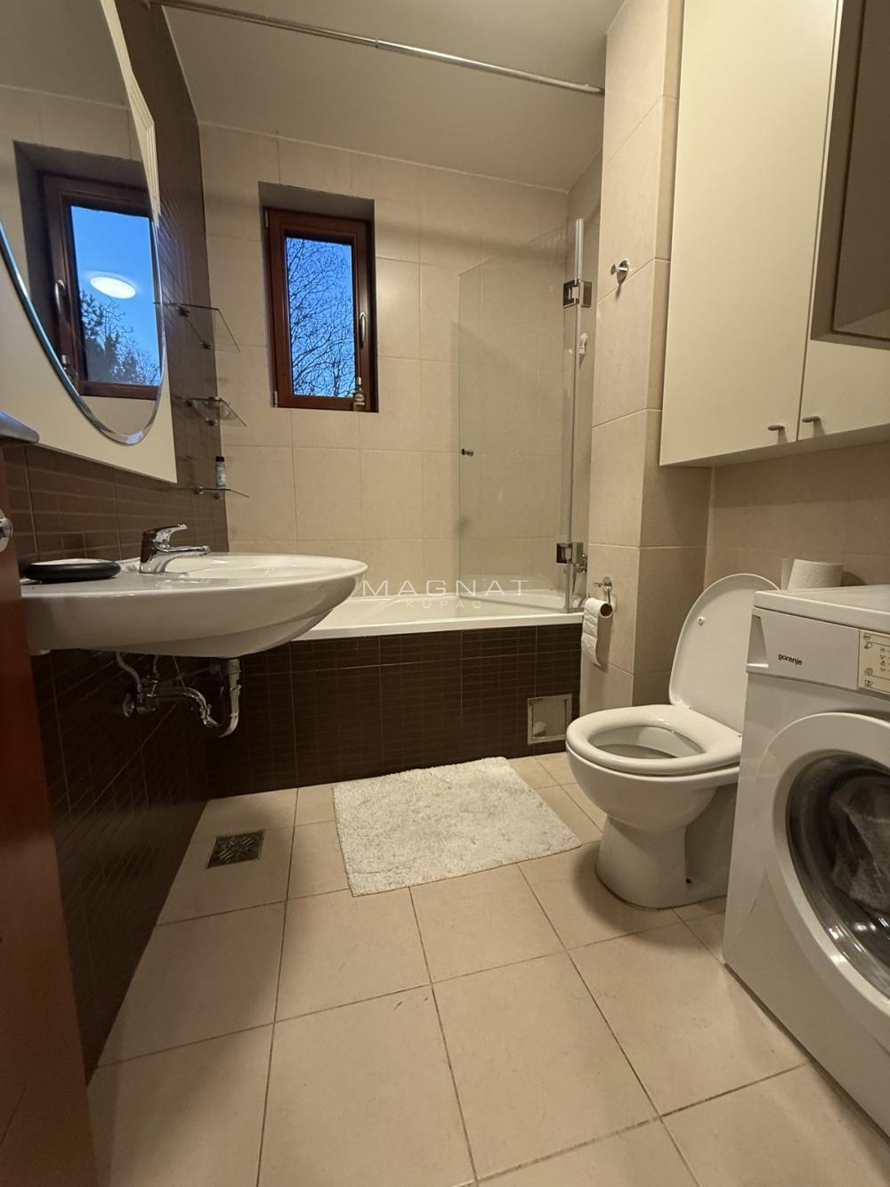 Slika 8 - Veljka Lukića-Kurjaka, Trosoban stan za izdavanje, 85m2, 1.500€