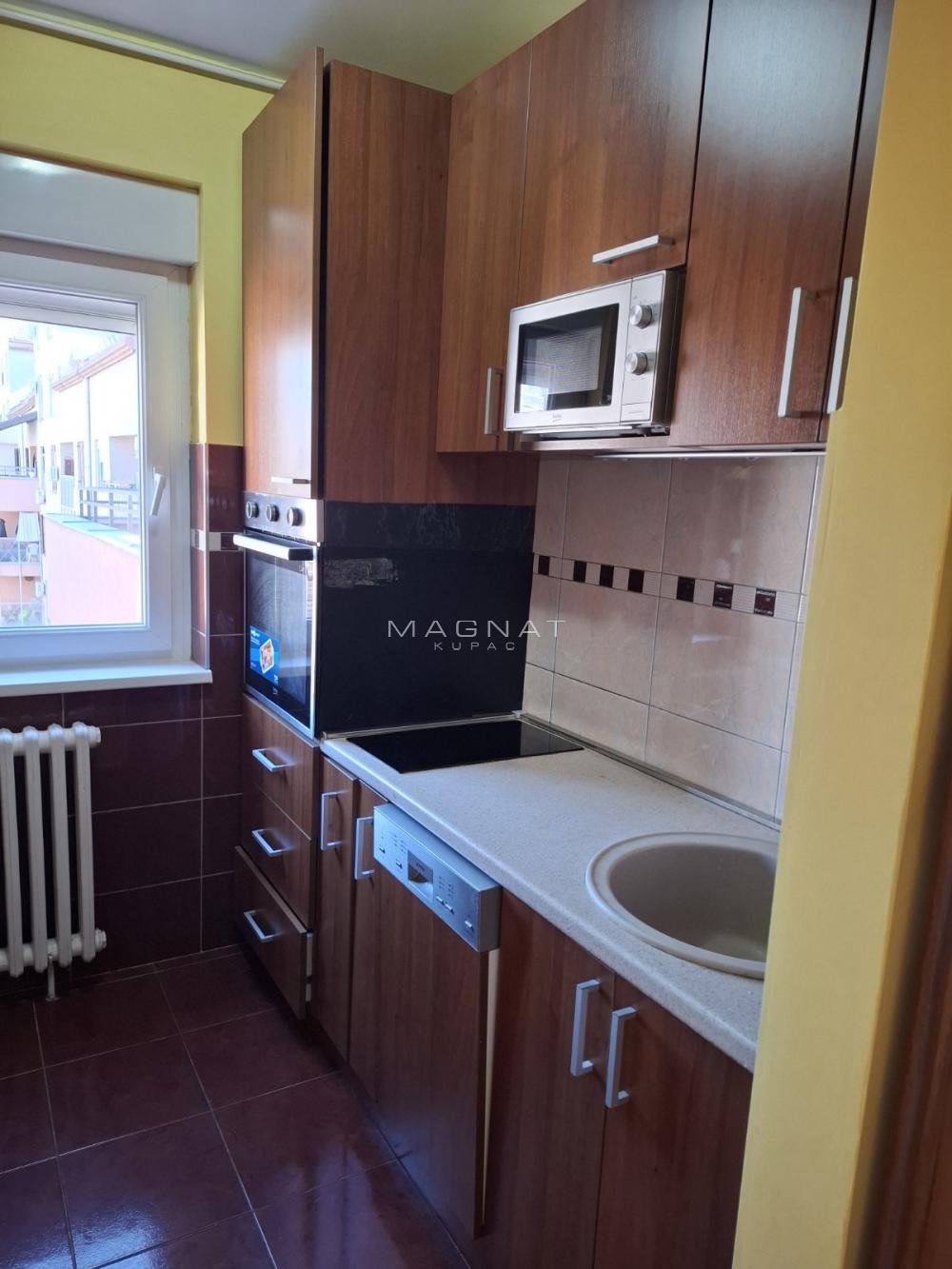 Slika 6 - Ljubinke Bobić, Jednoiposoban stan na prodaju, 62m2, 212.000€