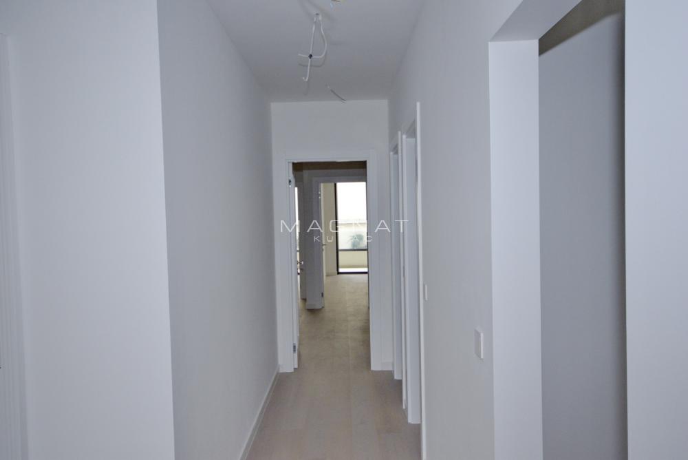 Slika 4 - Gospodar Jovanova, Četvorosoban stan na prodaju, 153m2, 1.141.000€