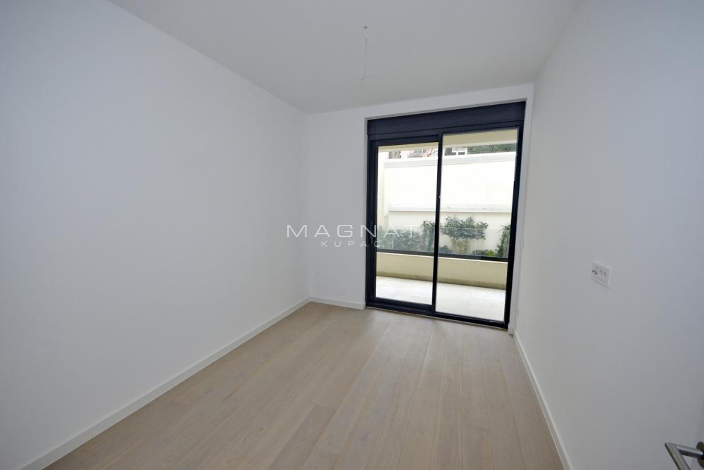 Slika 3 - Gospodar Jovanova, Četvorosoban stan na prodaju, 153m2, 1.141.000€