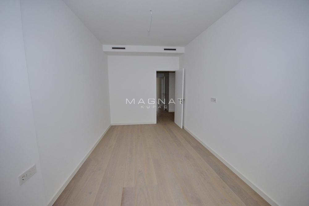 Slika 5 - Gospodar Jovanova, Četvorosoban stan na prodaju, 153m2, 1.141.000€