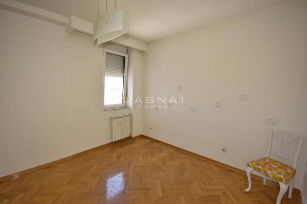 Slika 7 - Zahumska, Četvorosoban stan na prodaju, 125m2, 398.000€