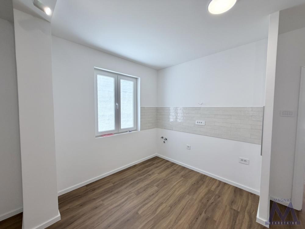 Slika 1 -  Kuća za izdavanje, 1.000€