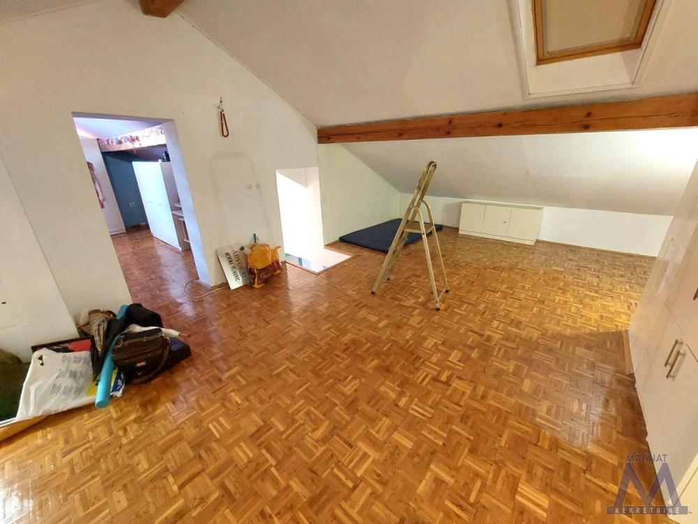Slika 6 - Trosoban stan za izdavanje, 400€