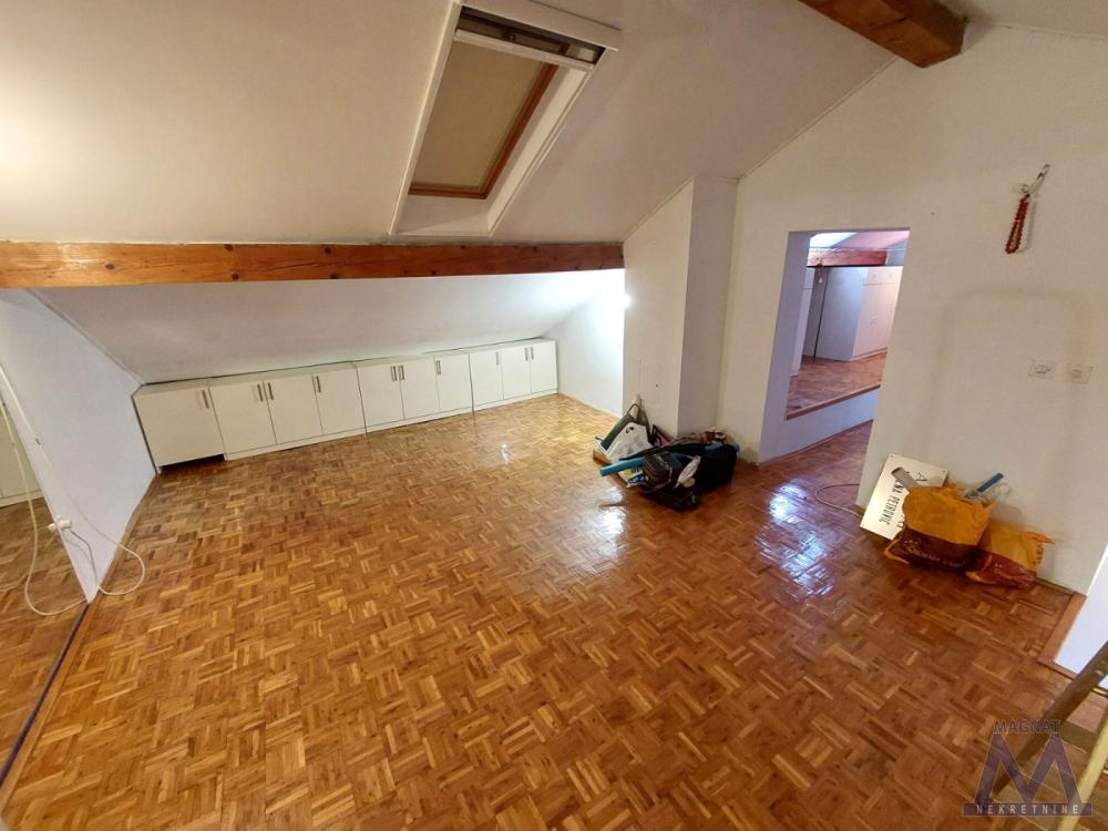 Slika 7 - Trosoban stan za izdavanje, 400€