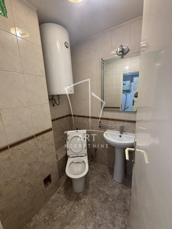 Slika 5 - Bulevar Mihajla Pupina,  Lokal za izdavanje, 33m2, 550€