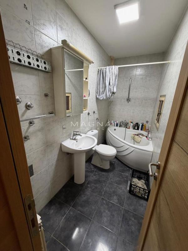 Slika 8 - Erčanska,  Kuća na prodaju, 250m2, 219.000€