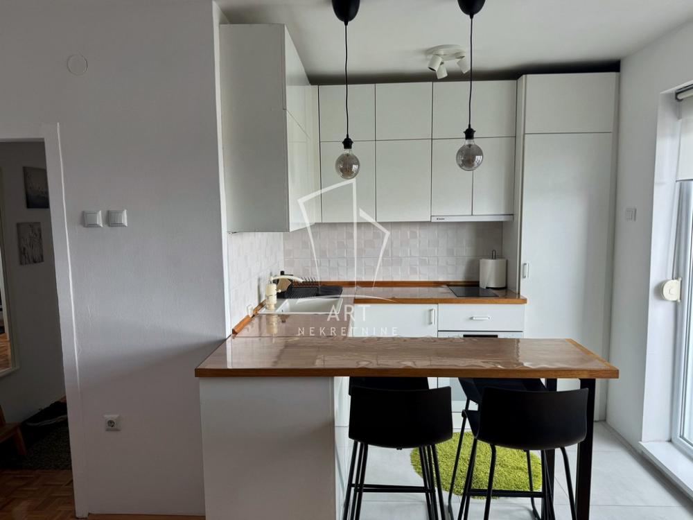 Slika 1 - Stjepana Filipovića, Trosoban stan za izdavanje, 59m2, 1.000€