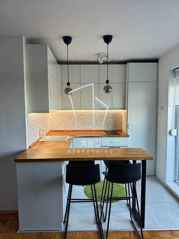 Slika 3 - Stjepana Filipovića, Trosoban stan za izdavanje, 59m2, 1.000€