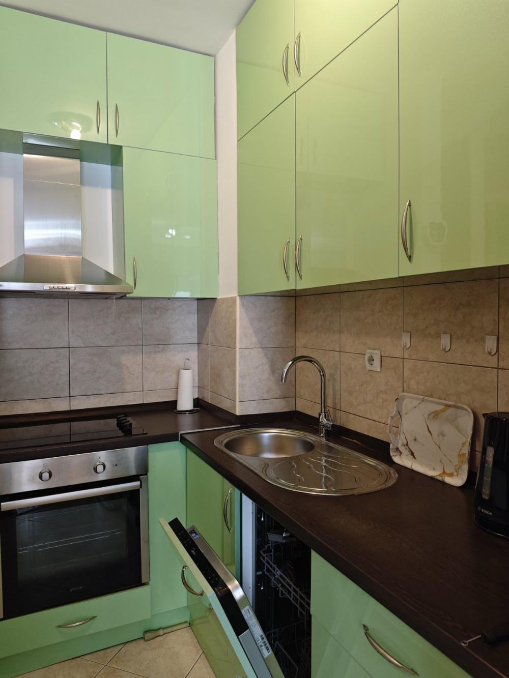 Slika 4 - Pećska, Trosoban stan za izdavanje, 58m2, 750€