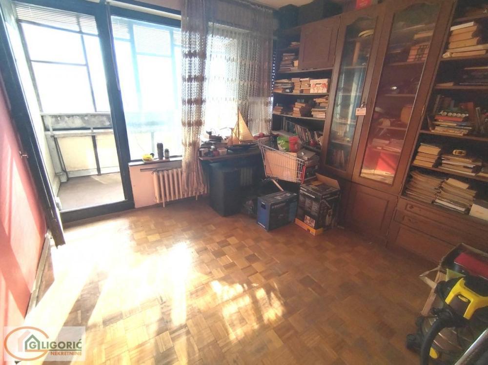 Glavna slika -Četvorosoban stan na prodaju, 110m2, 315.000€