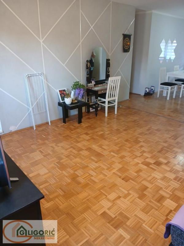 Slika 1 - Dvoiposoban stan na prodaju, 78m2, 210.000€