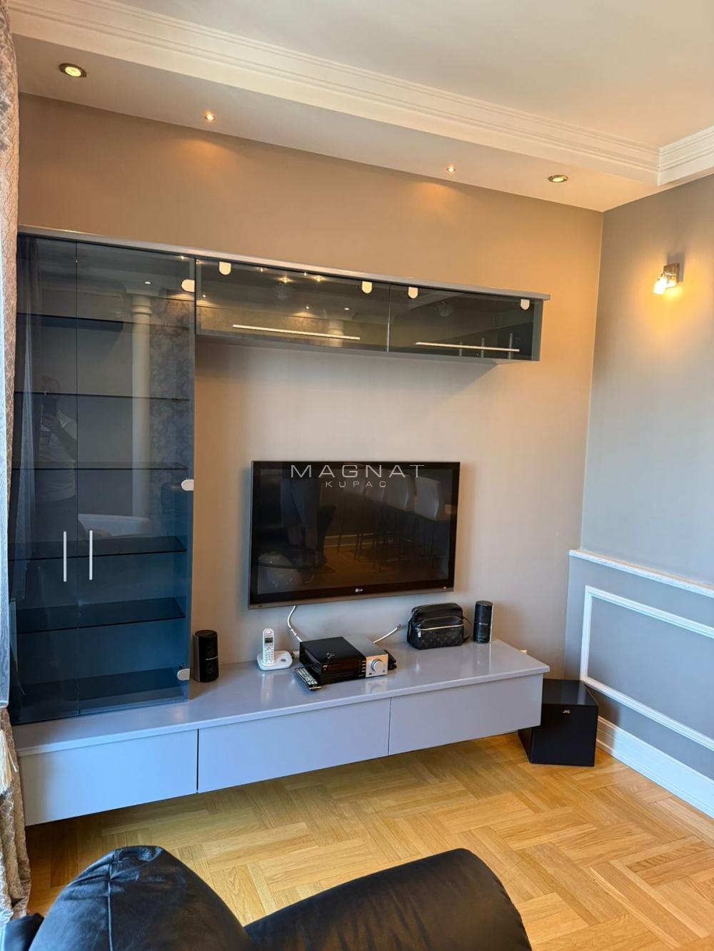 Slika 9 - Dojranska, Dvoiposoban stan na prodaju, 61m2, 275.900€