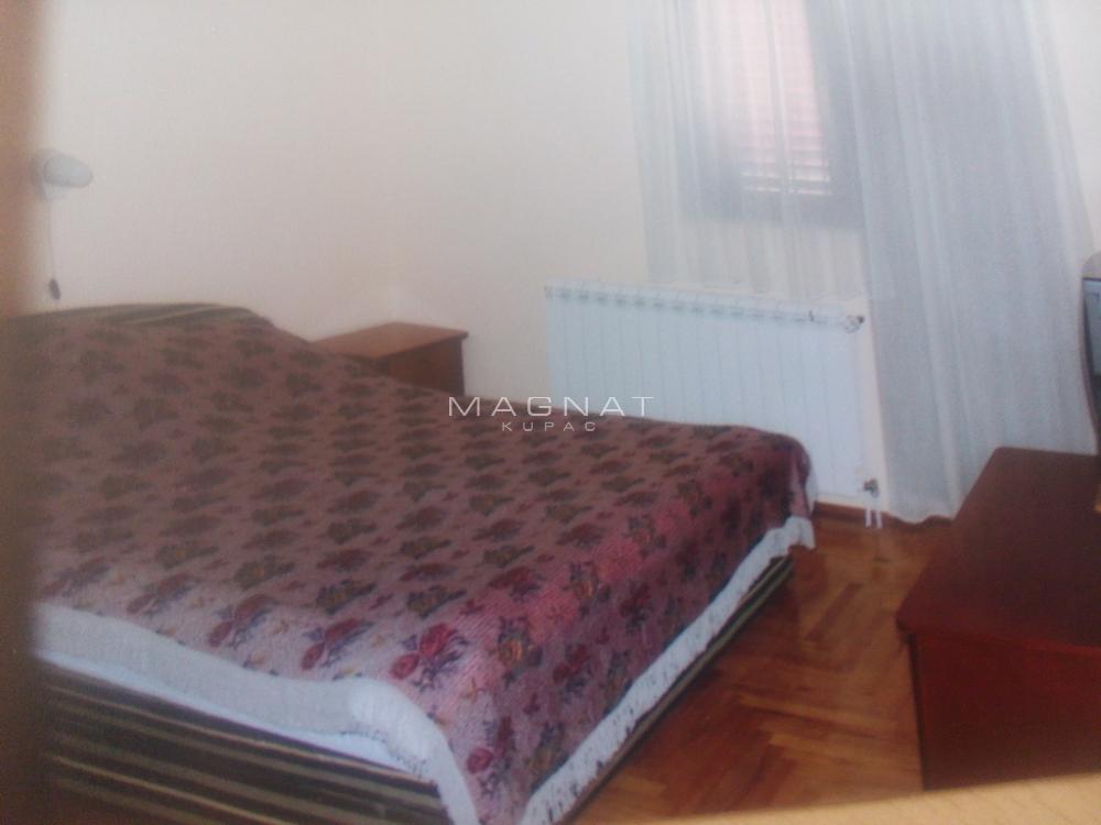 Slika 9 - Pionirska,  Kuća na prodaju, 190m2, 275.000€