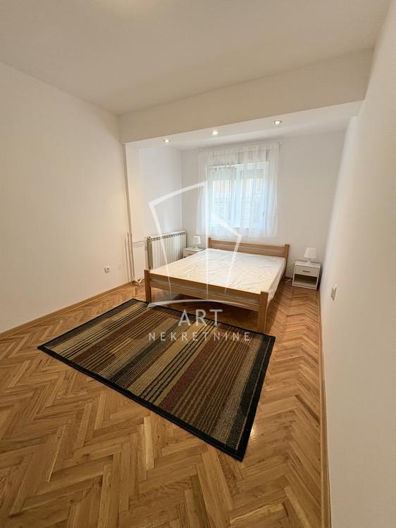 Slika 10 - Zvezdarskih jelki, Trosoban stan za izdavanje, 74m2, 800€
