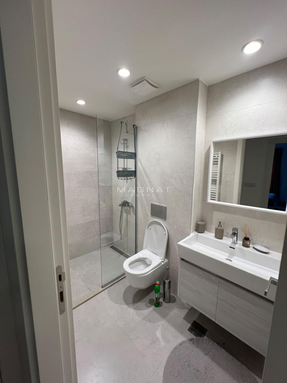 Slika 7 - Bulevar Vudroa Vilsona, Dvosoban stan za izdavanje, 56m2, 1.000€