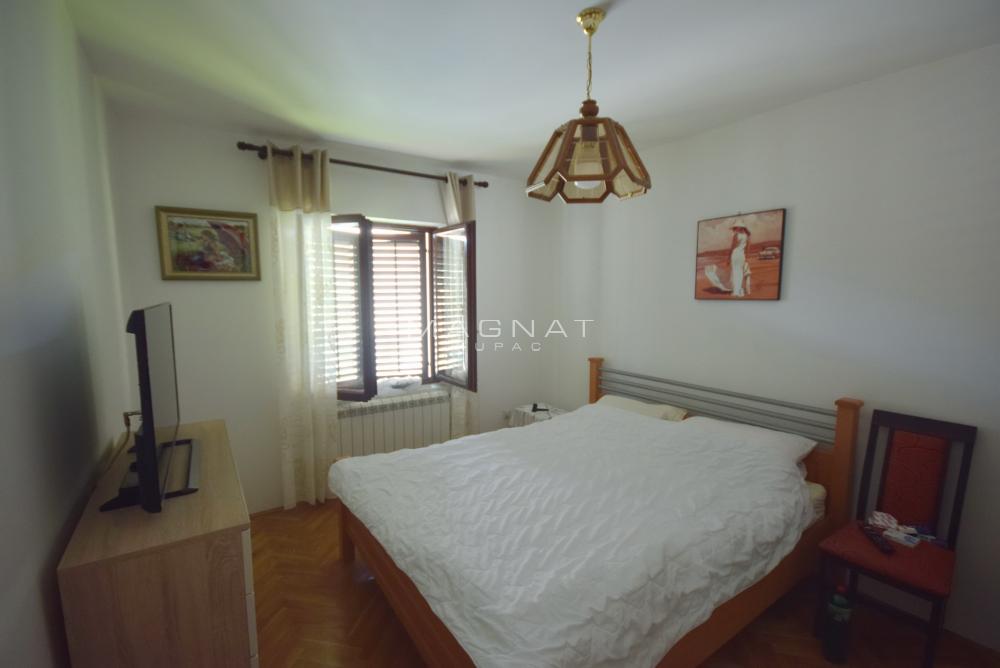 Slika 8 - Solunskih Boraca,  Kuća na prodaju, 238m2, 360.000€