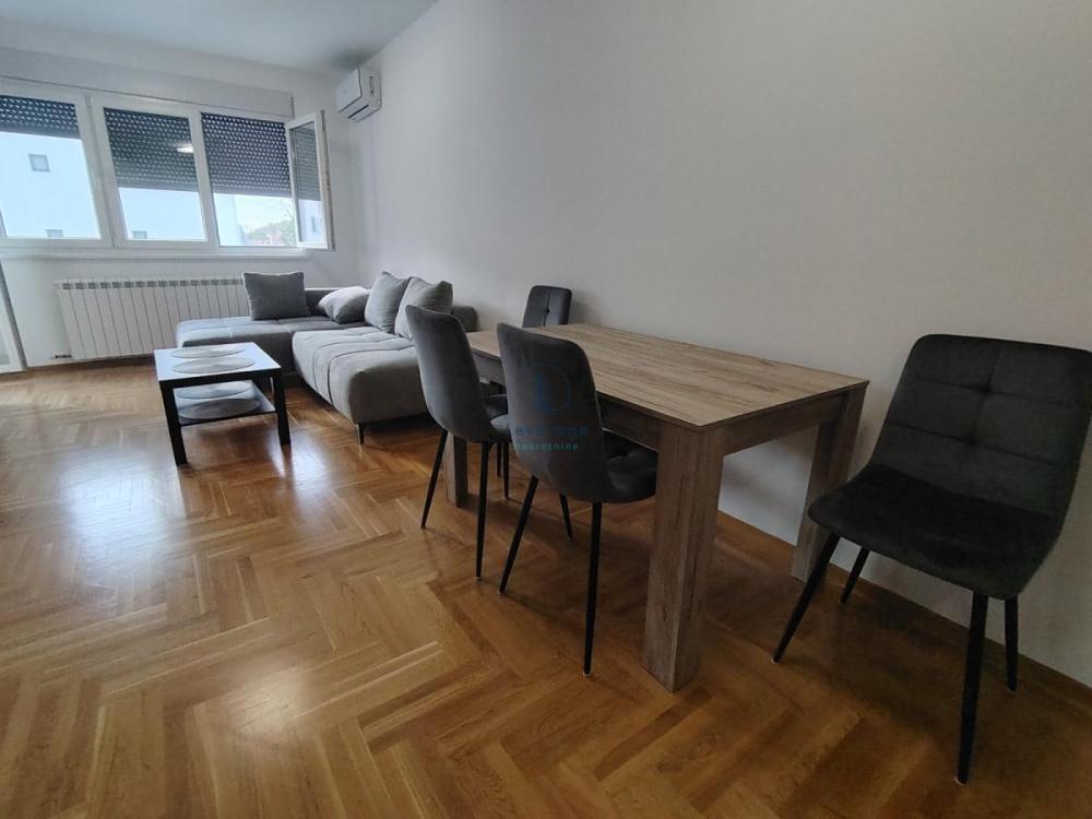 Slika 3 - Cara Dušana, Dvoiposoban stan za izdavanje, 60m2, 750€