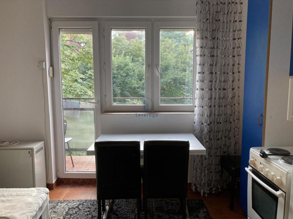 Slika 2 - Pera Ćetkovića, Jednosoban stan za izdavanje, 33m2, 330€