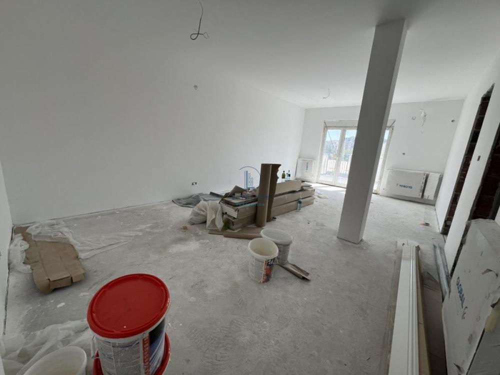 Slika 1 - Branka Pešića, Troiposoban stan na prodaju, 99m2, 280.000€