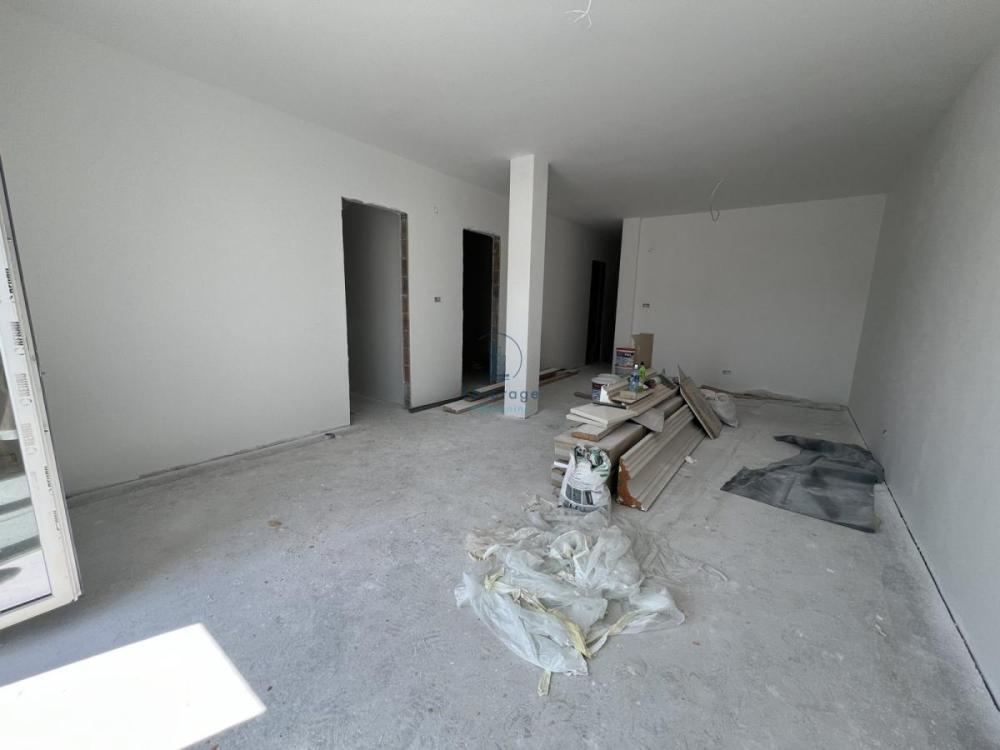 Slika 2 - Branka Pešića, Troiposoban stan na prodaju, 99m2, 280.000€