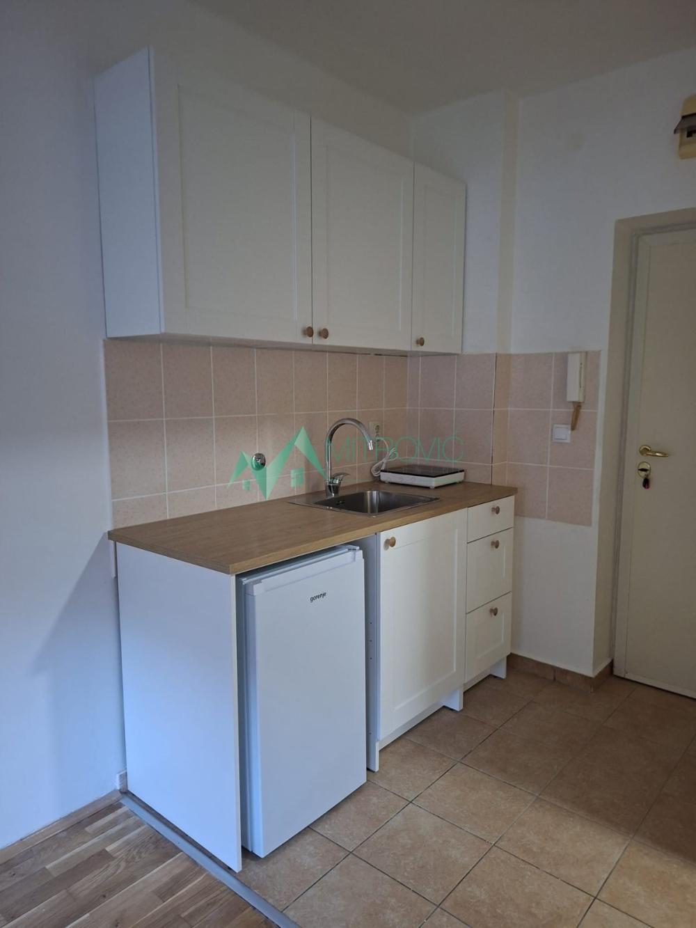 Slika 1 -  Stan za izdavanje, 21m2, 220€