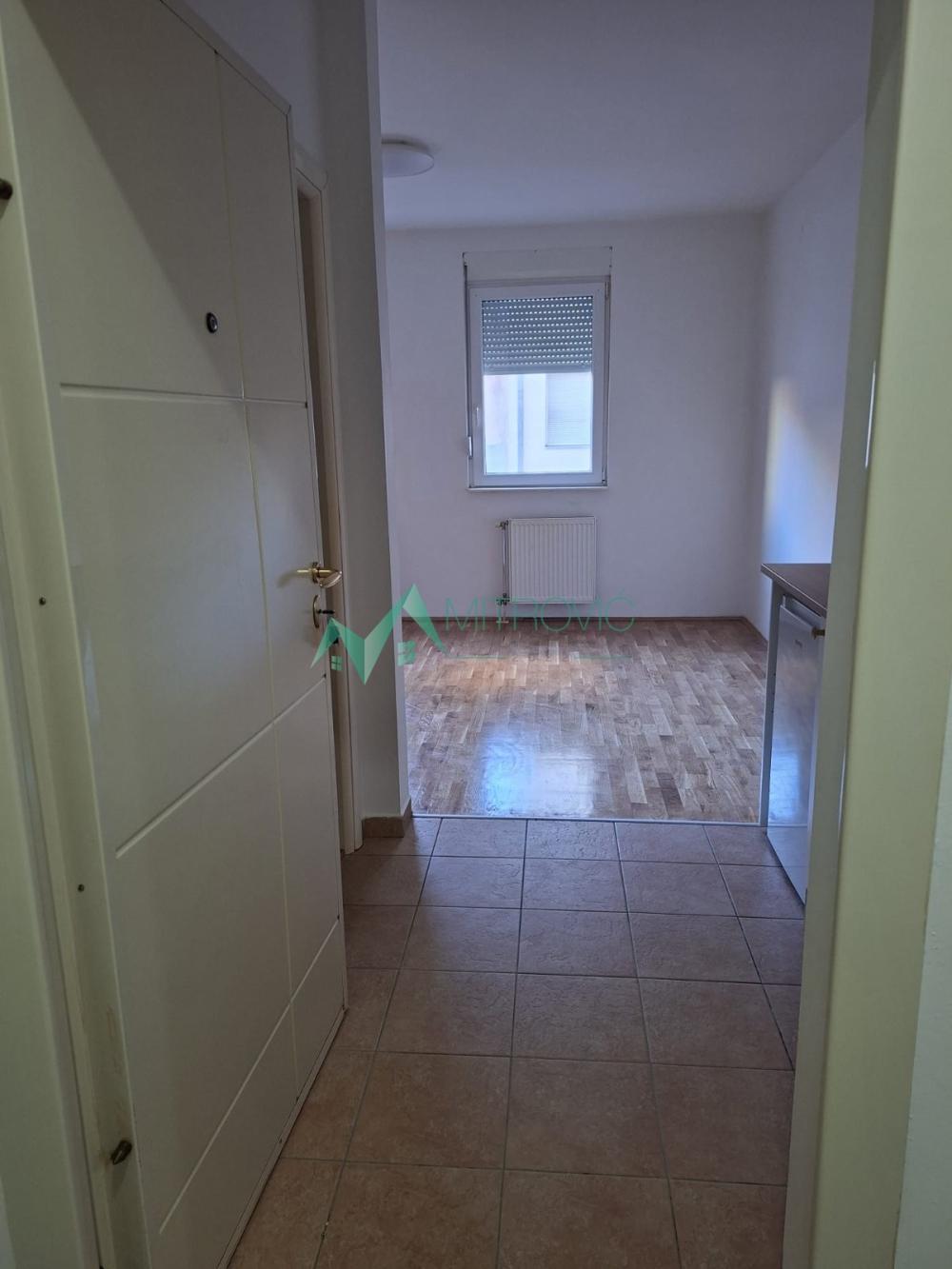 Slika 2 -  Stan za izdavanje, 21m2, 220€