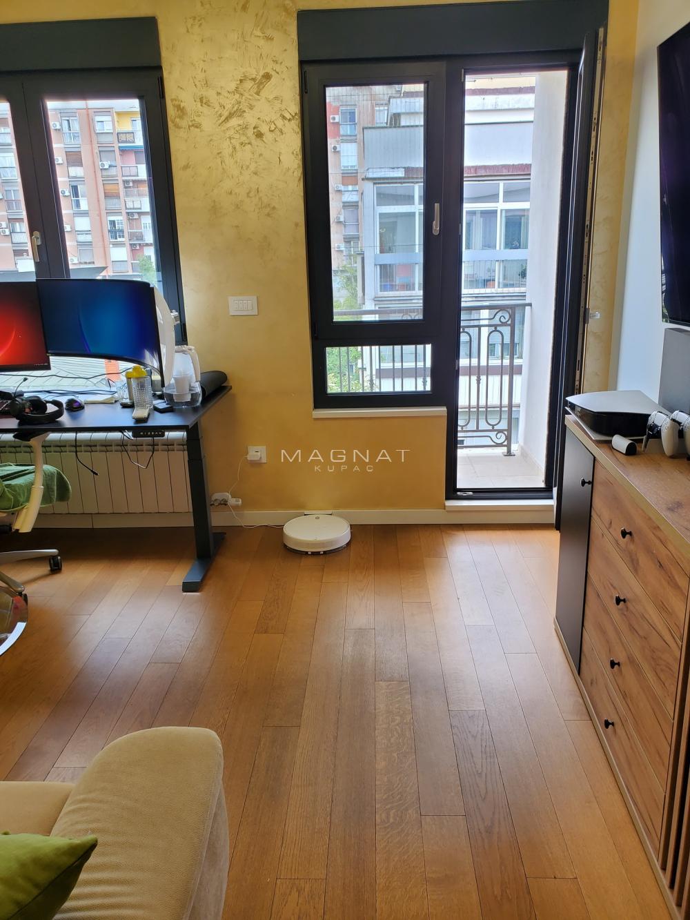 Slika 2 - Vojvode Dobrnjca, Dvosoban stan na prodaju, 40m2, 249.990€