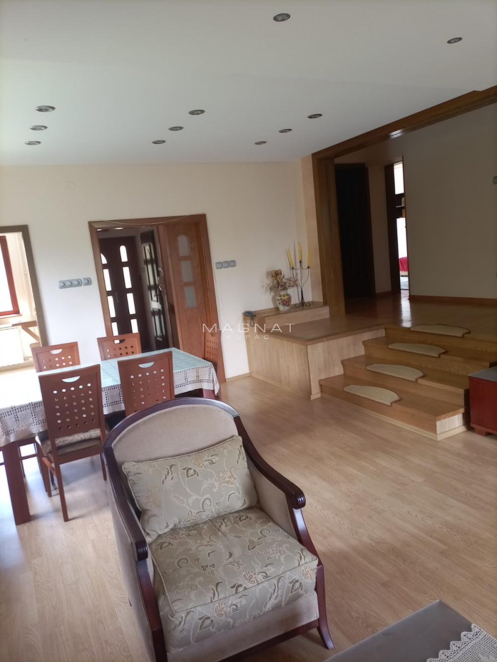 Slika 4 - Porodice Zastavniković, Kuća na prodaju, 400m2, 315.000€