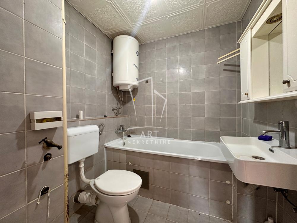 Slika 4 - Nede Spasojević, Dvoiposoban stan na prodaju, 65m2, 198.000€