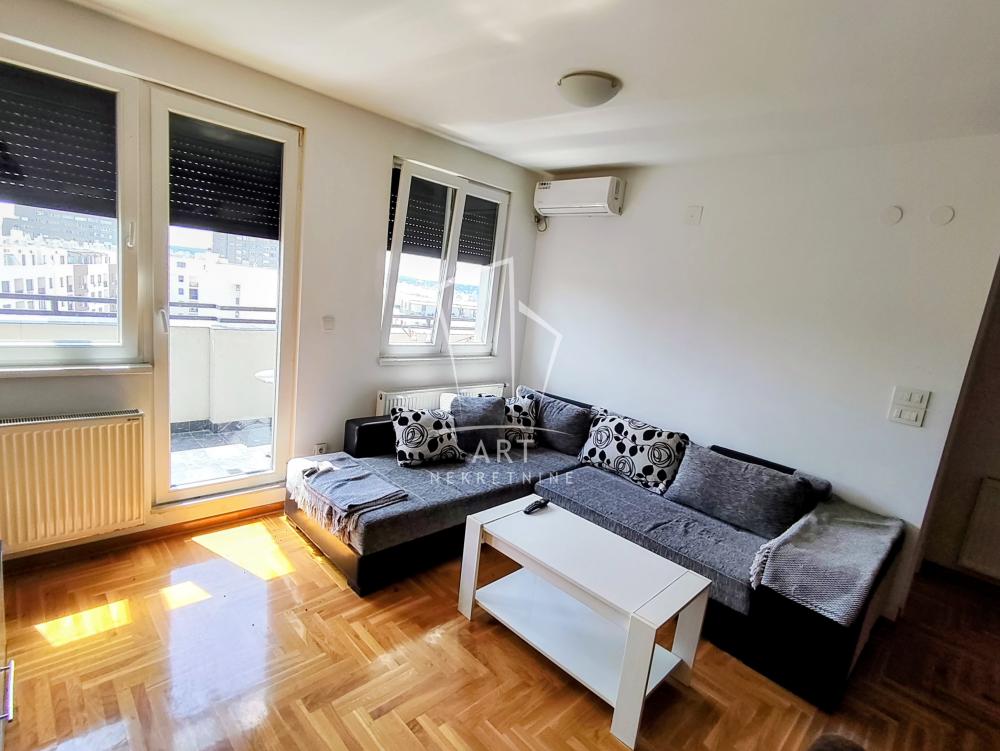 Slika 1 - Gusinjska, Trosoban stan za izdavanje, 61m2, 650€