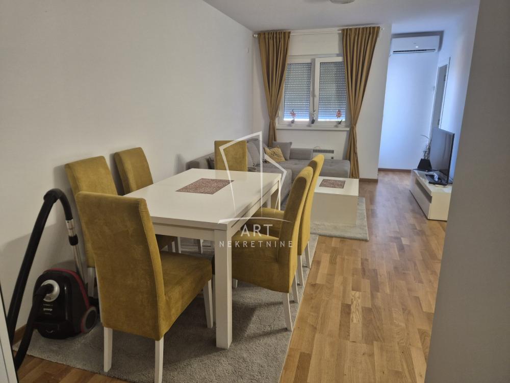 Slika 5 - Vojvode Blažete, Trosoban stan za izdavanje, 52m2, 750€