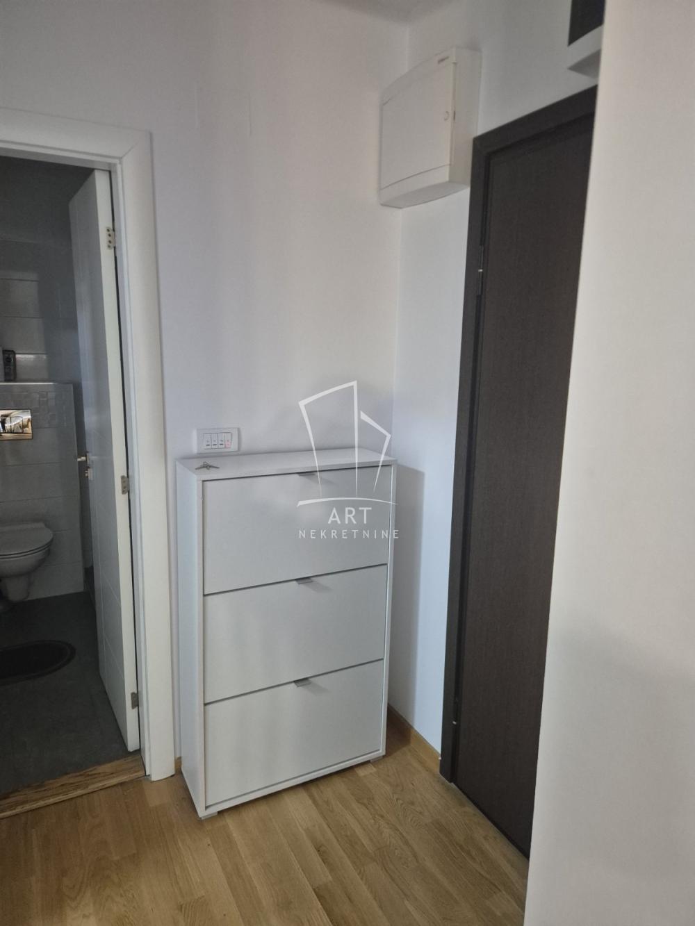 Slika 11 - Vojvode Blažete, Trosoban stan za izdavanje, 52m2, 750€