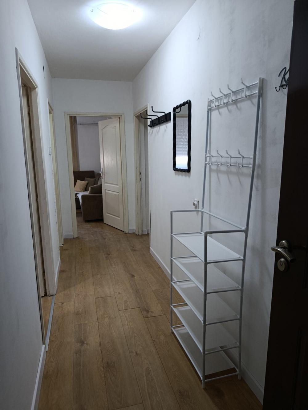 Slika 1 - Lazara Savatića, Trosoban stan za izdavanje, 62m2, 600€