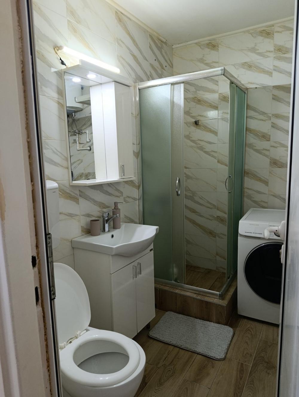 Slika 2 - Lazara Savatića, Trosoban stan za izdavanje, 62m2, 600€