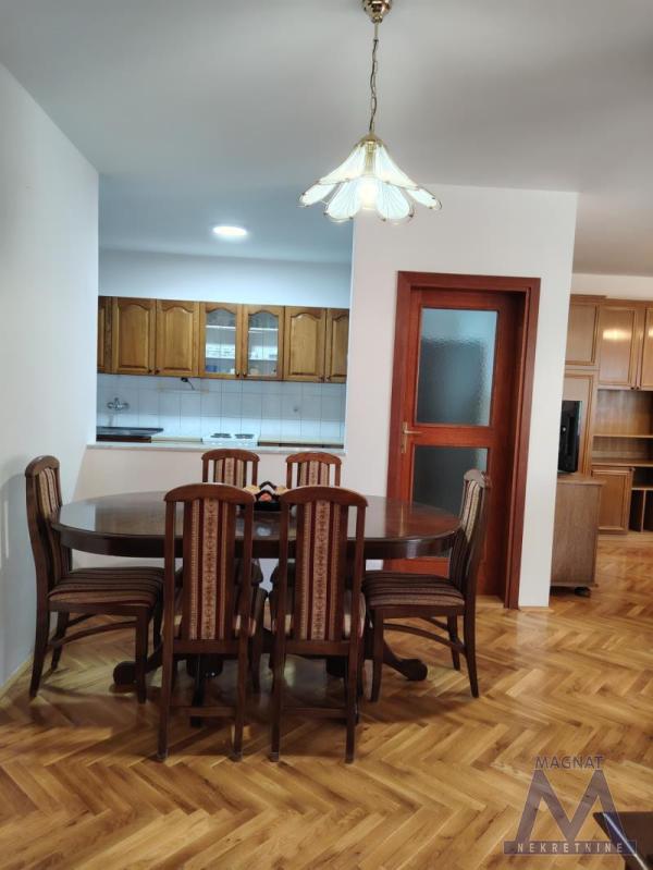 Slika 3 - Trosoban stan za izdavanje, 650€