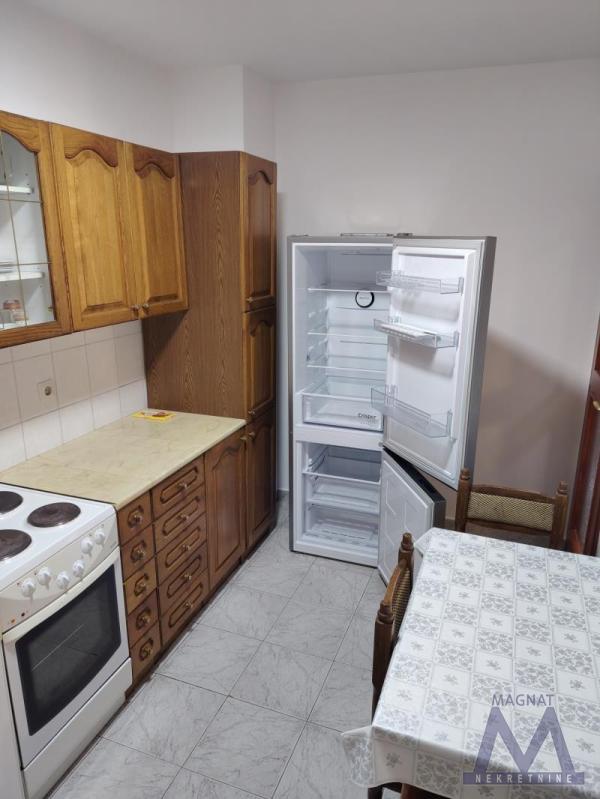 Slika 5 - Trosoban stan za izdavanje, 650€