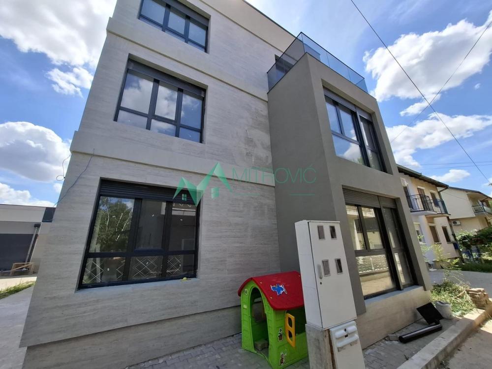 Slika 4 -  Stan na prodaju, 330m2, 566.500€