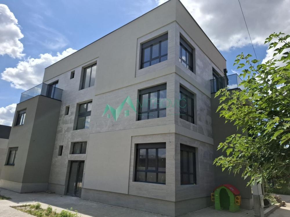 Slika 3 -  Stan na prodaju, 330m2, 566.500€