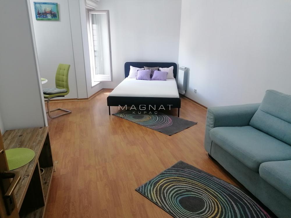 Slika 2 - Gandijeva, Jednosoban stan za izdavanje, 40m2, 600€