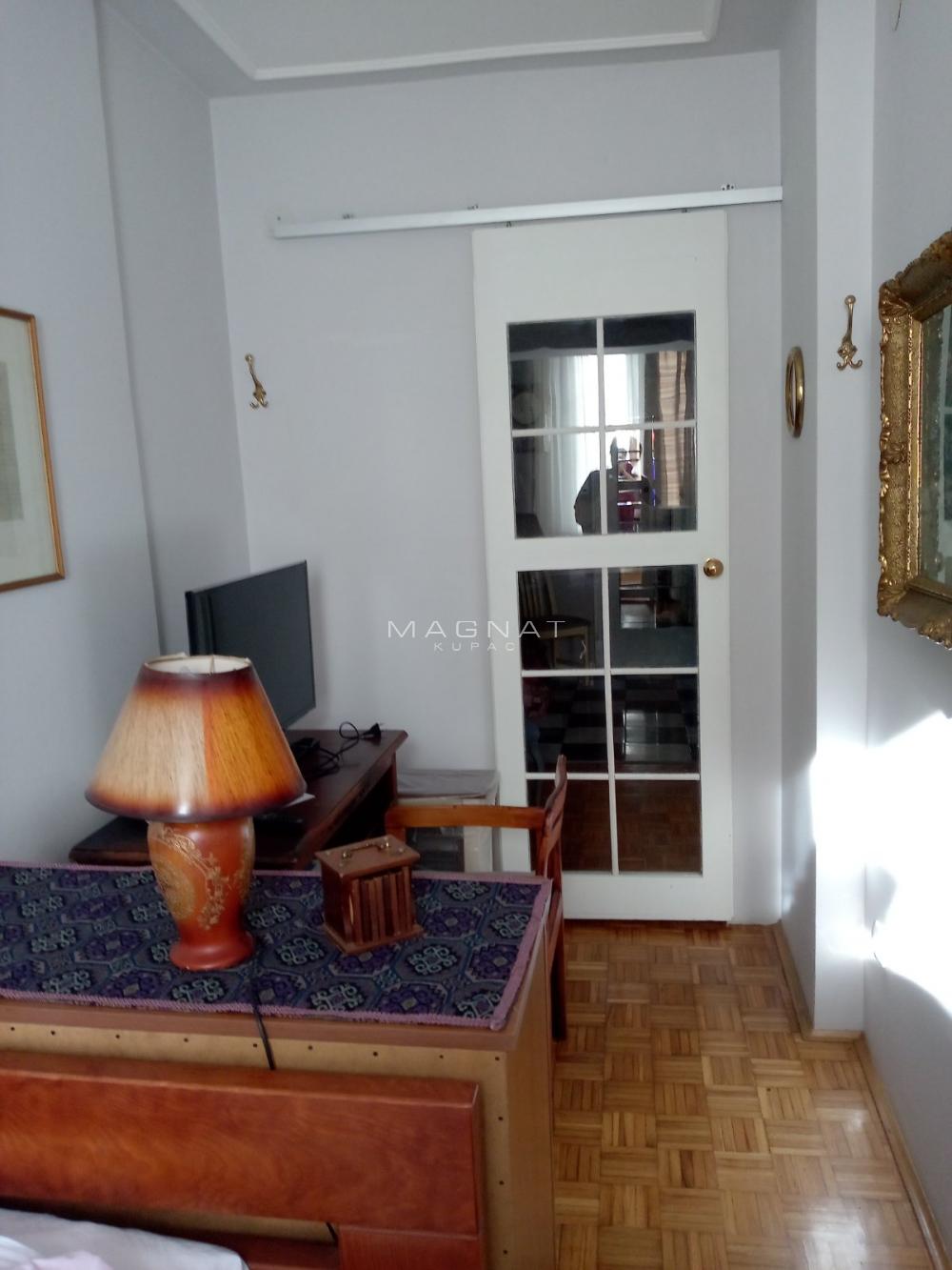 Slika 2 - Crnotravska, Trosoban stan na prodaju, 78m2, 215.000€
