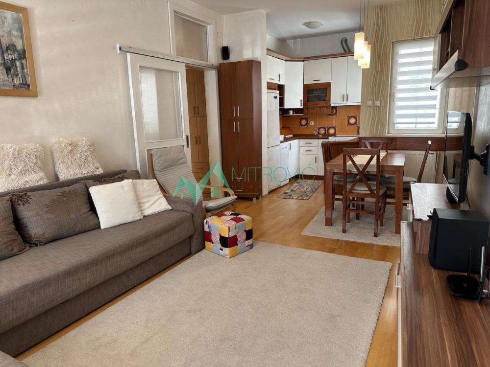 Slika 8 - Dvosoban stan za izdavanje, 54m2, 550€