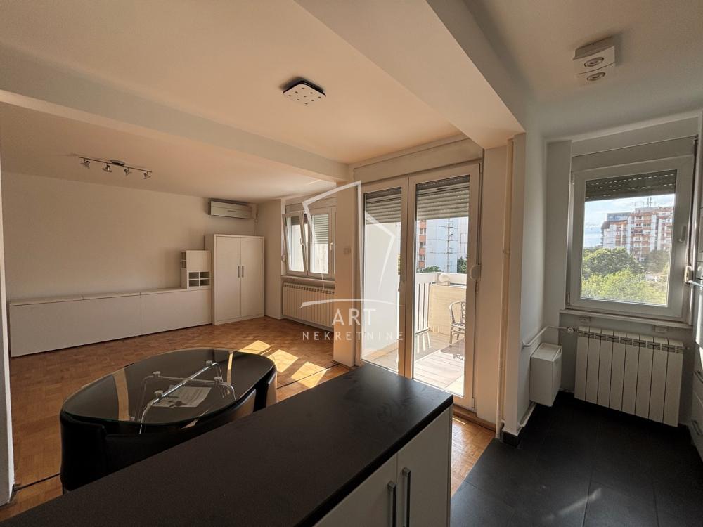Slika 3 - Mike Alasa, Dvosoban stan za izdavanje, 61m2, 850€