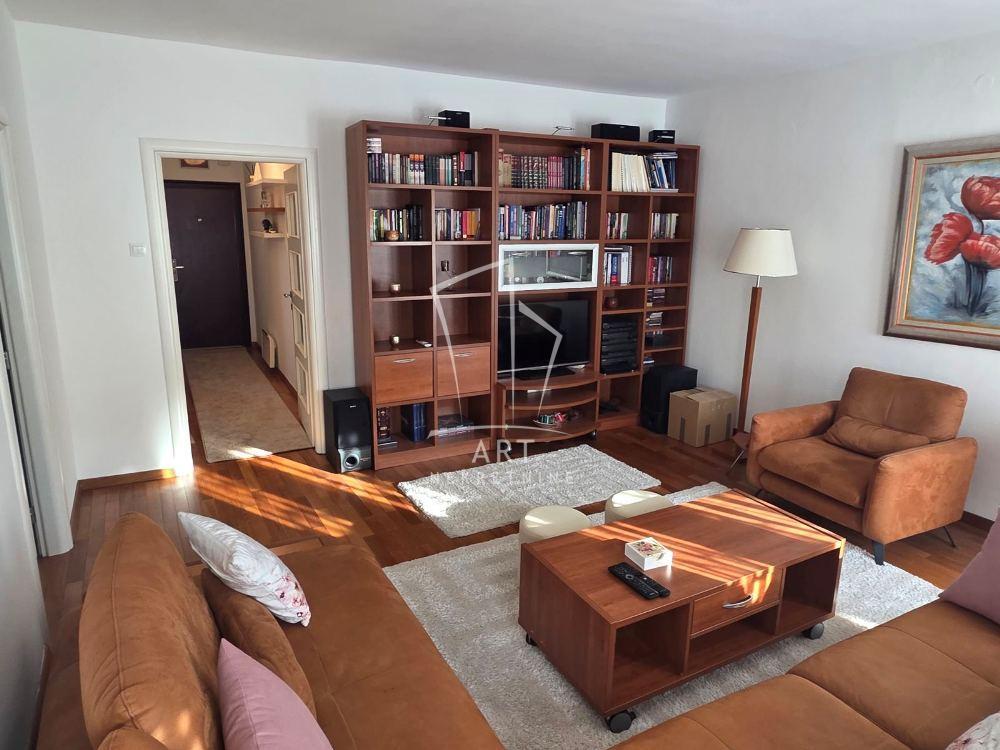 Glavna slika -Beogradska, Dvosoban stan za izdavanje, 64m2, 750€